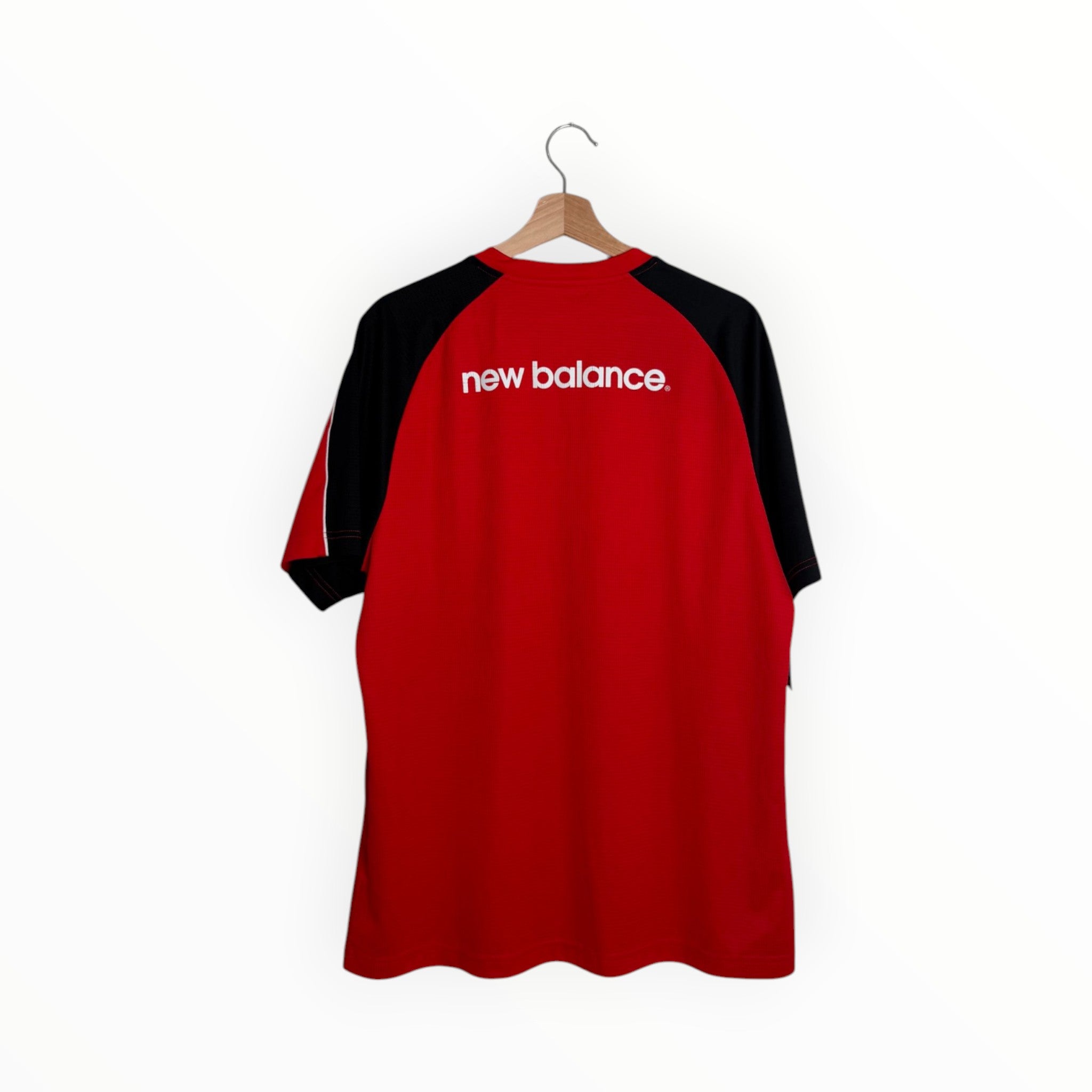 Liverpool FC 2015-16 Training Kit, Size XL, Good 6/10