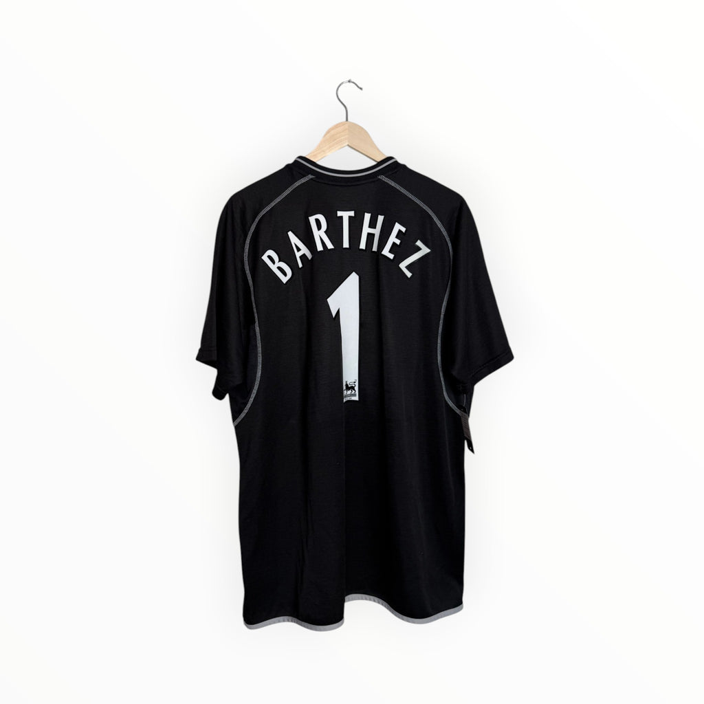 IMG_2367barthez football shirt manchester black