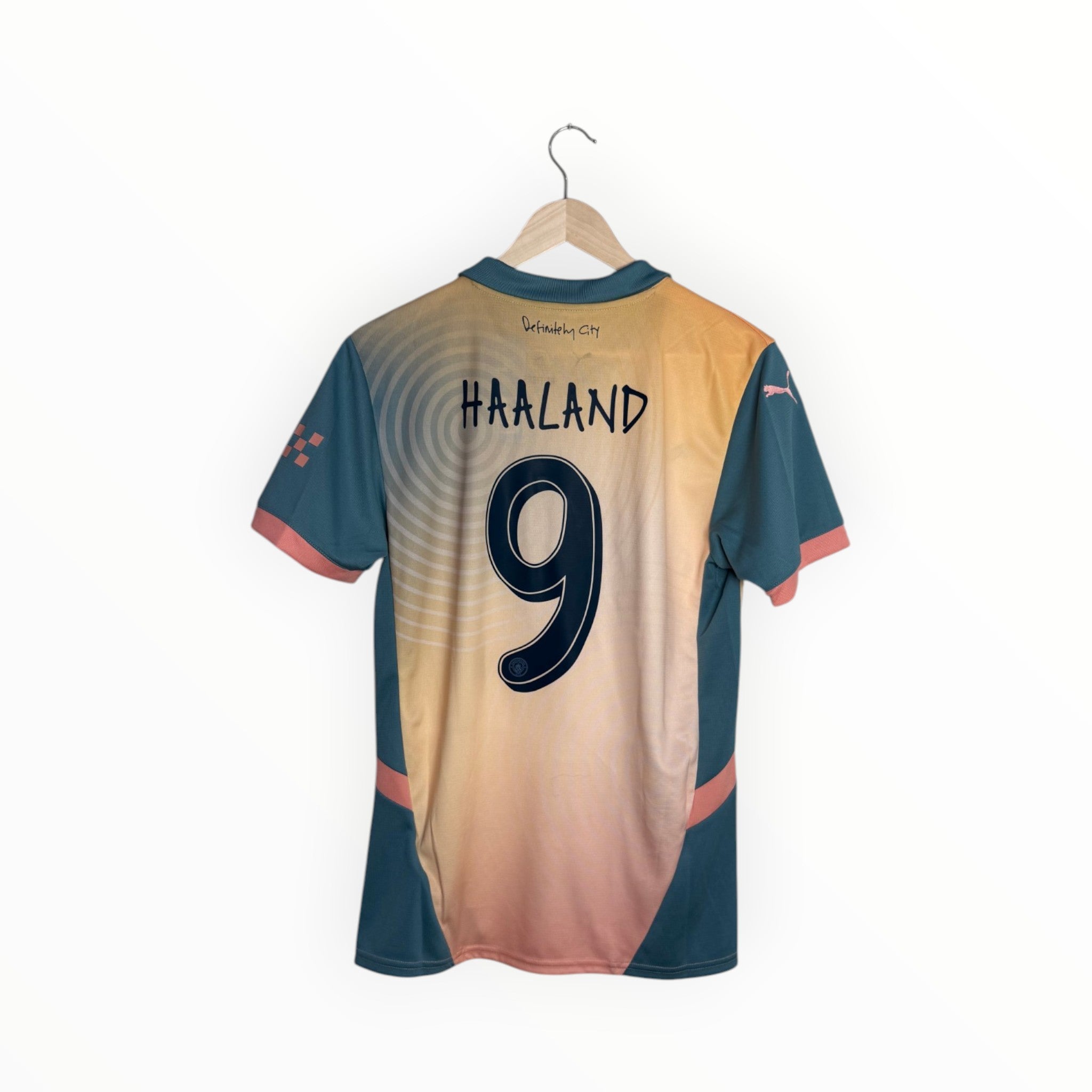 Manchester City 2024-25 Fourth Kit Haaland, Size S, Brand new 10/10