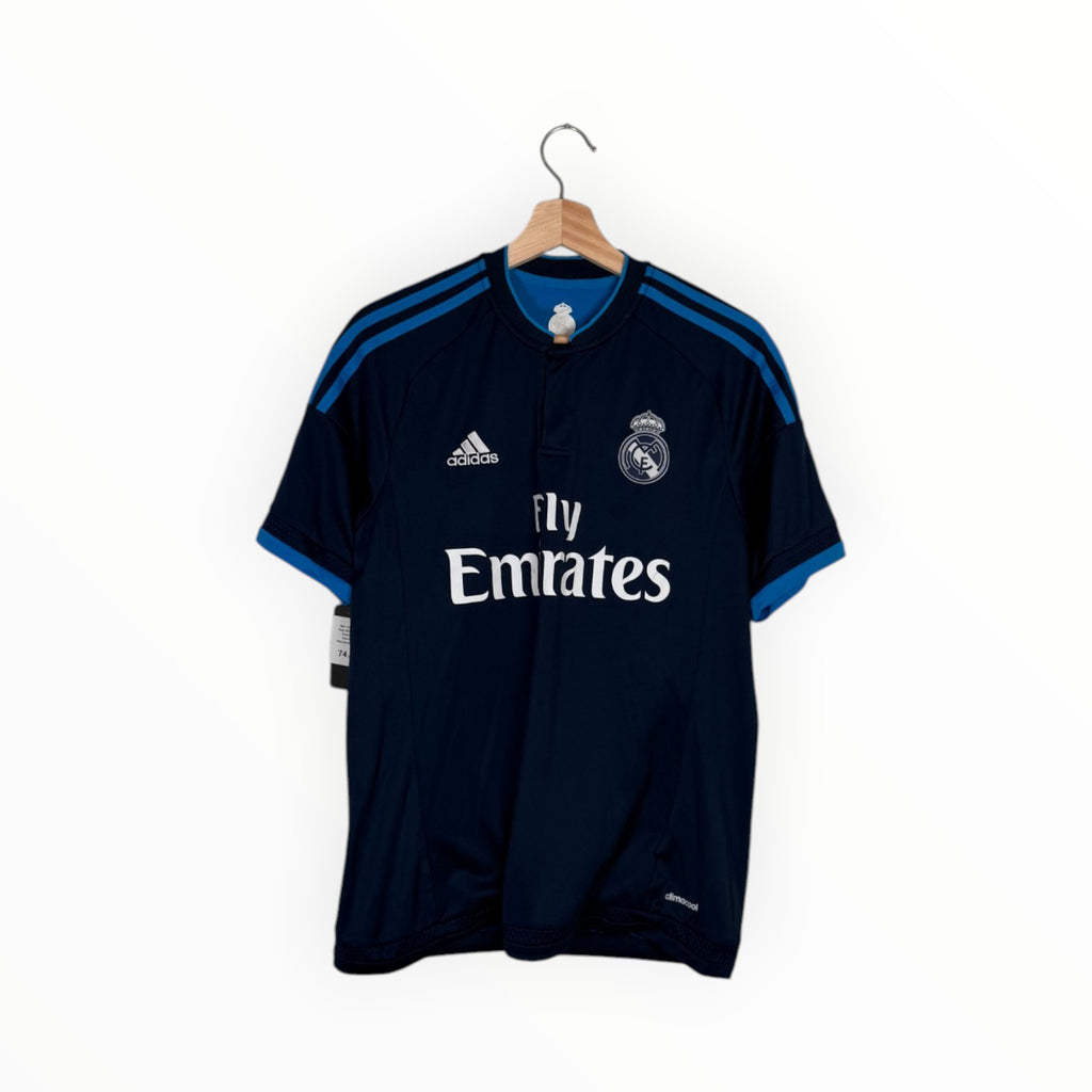 Real Madrid 2015-16 Third kit James, Size M, Very good 8/10