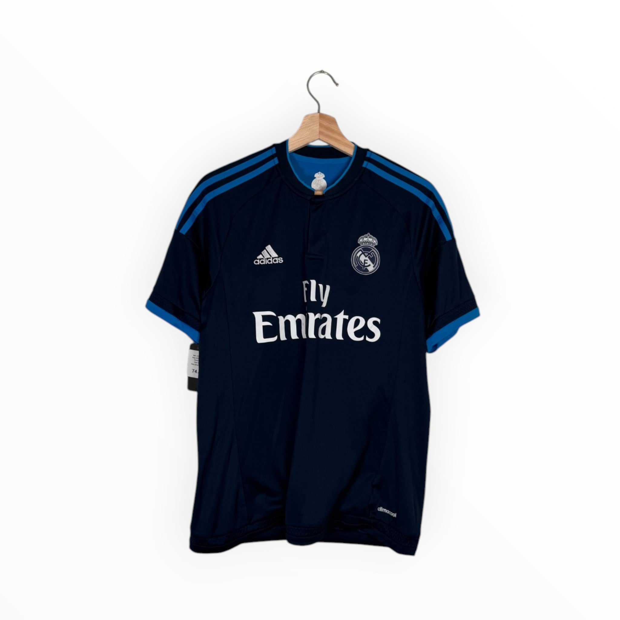 Real Madrid 2015-16 Third kit James, Size M, Very good 8/10