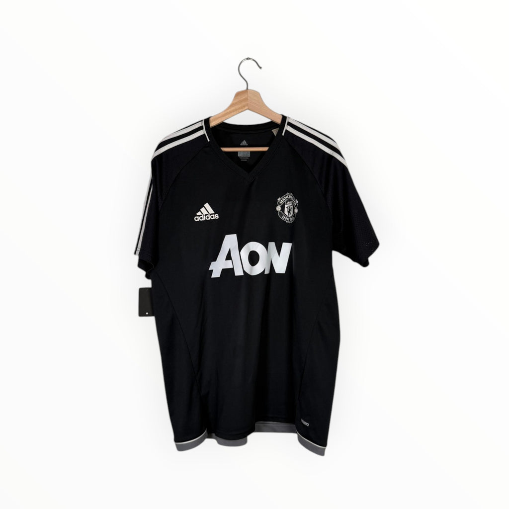 Manchester United 2017-18 Training kit, Size XL, Very good 8/10