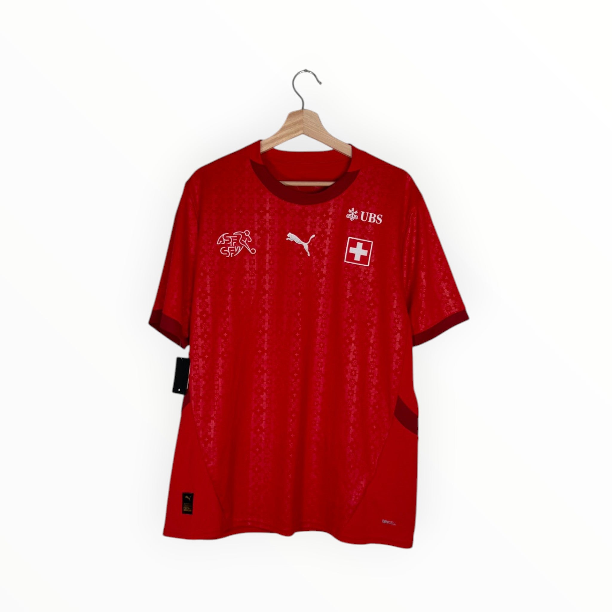 Switzerland 2024-25 Home kit, Size XL, Excellent 9/10