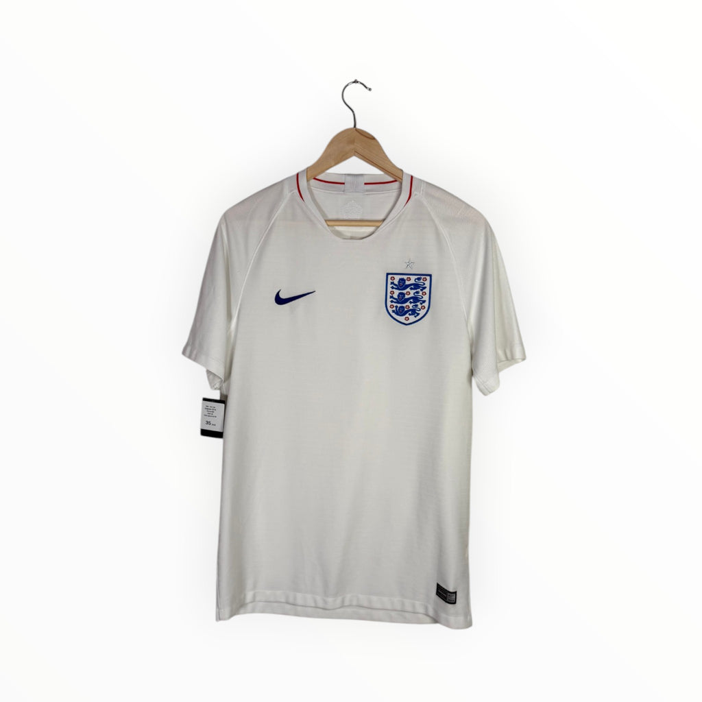 England 2018-19 Home kit, Size M, Very good 8/10