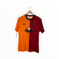 Galatasaray 2022-23 Home kit, Size M, Very good 8/10