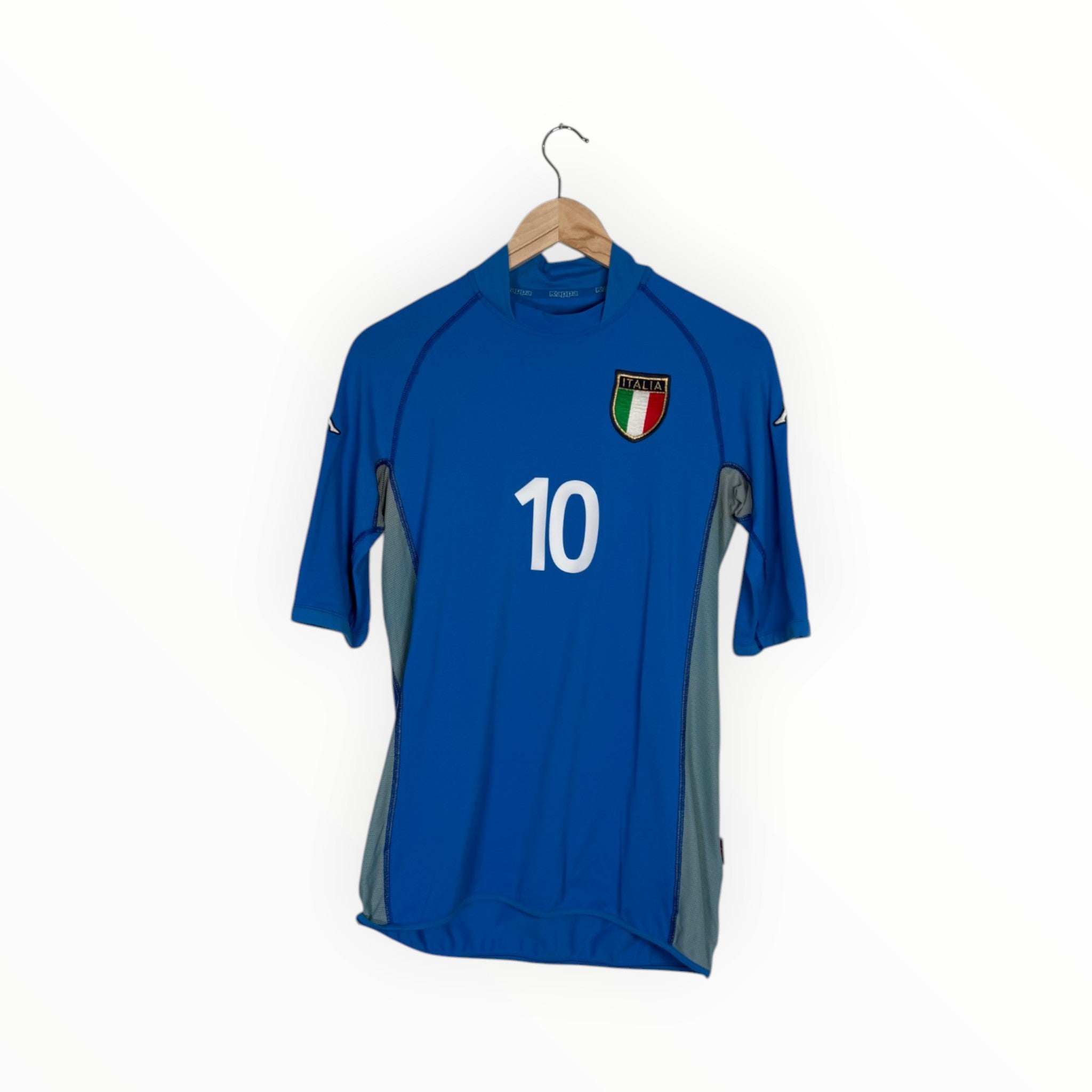 Italy 2002-03 Home kit Totti, Size L, Very good 8/10