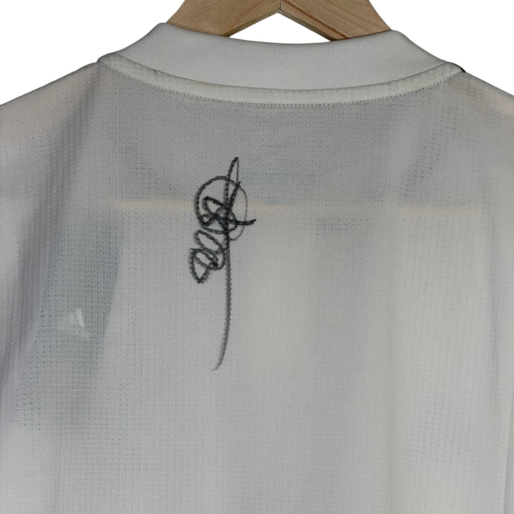 Signed Real Madrid 2018-19 Home kit Player Version, Size M, Brand new 10/10