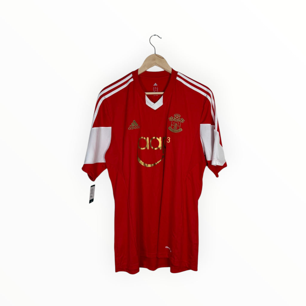 Southampton 2013-14 Home kit Lallana, Size XL, Very good 7/10