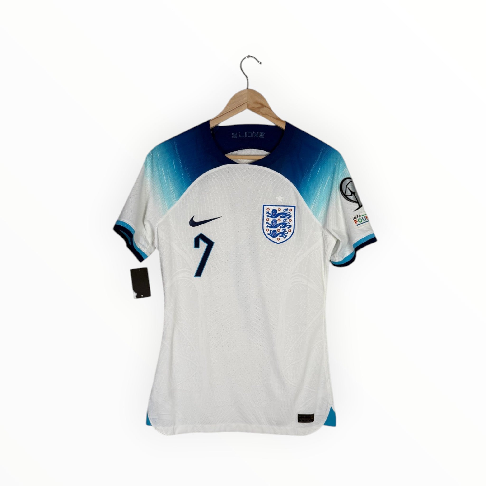 England 2022-23 Home kit Player Issue Saka, Size S, Excellent 9/10