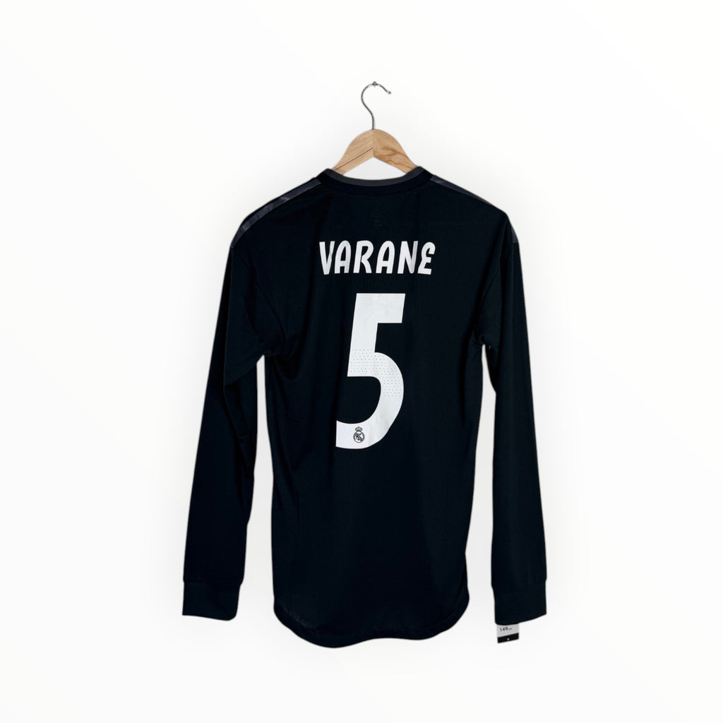 Real Madrid 2018-19 Away kit Player issue L/S Varane, Size S, Brand new 10/10