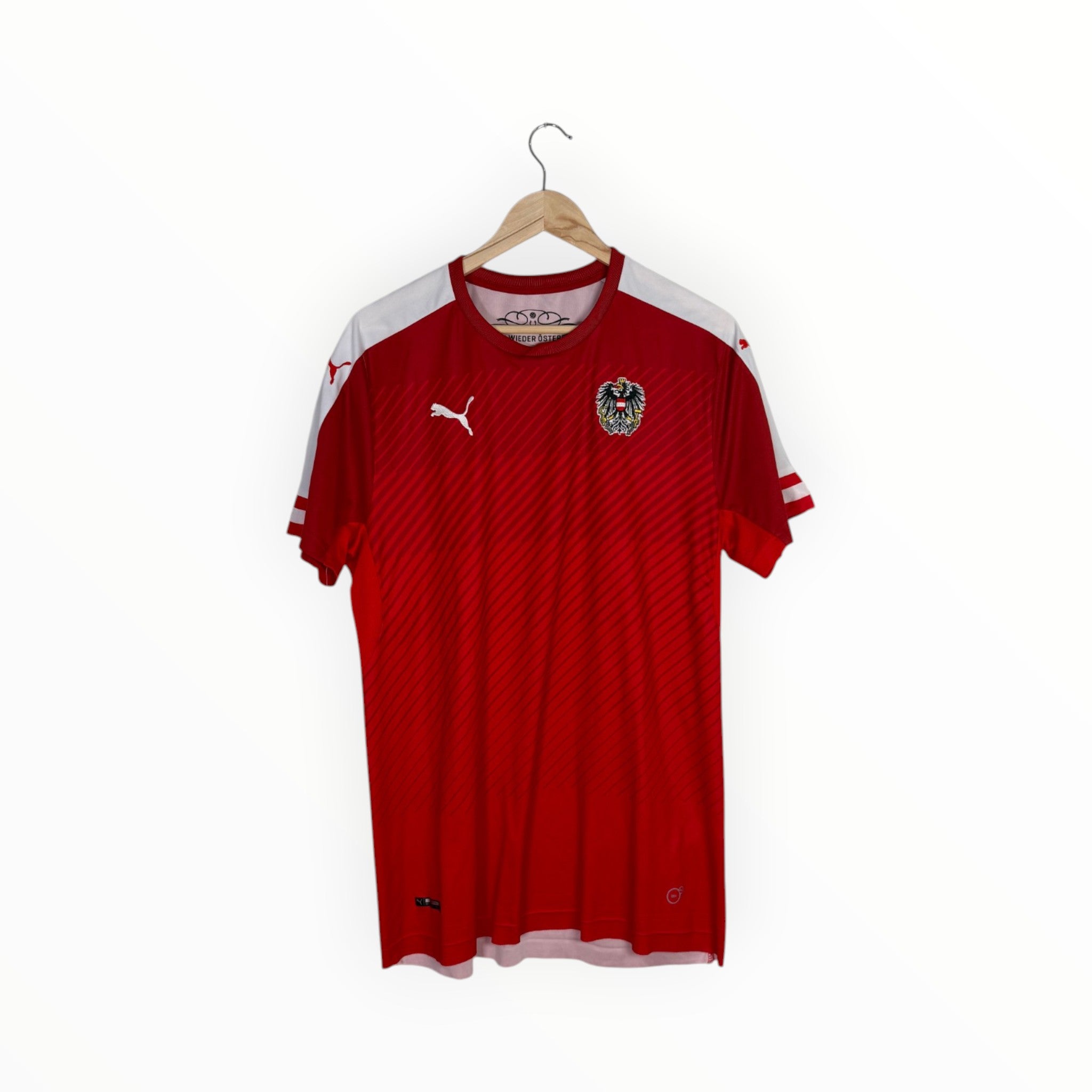Austria 2016-17 Home kit, Size L, Very good 8/10