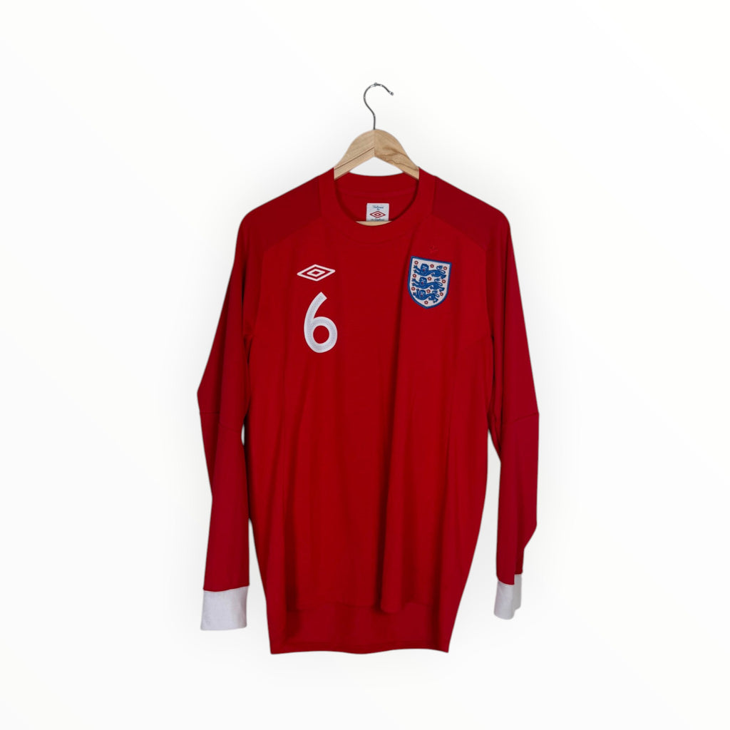 England 2010-11 Away kit L/S Moore, Size L, Very good 8/10