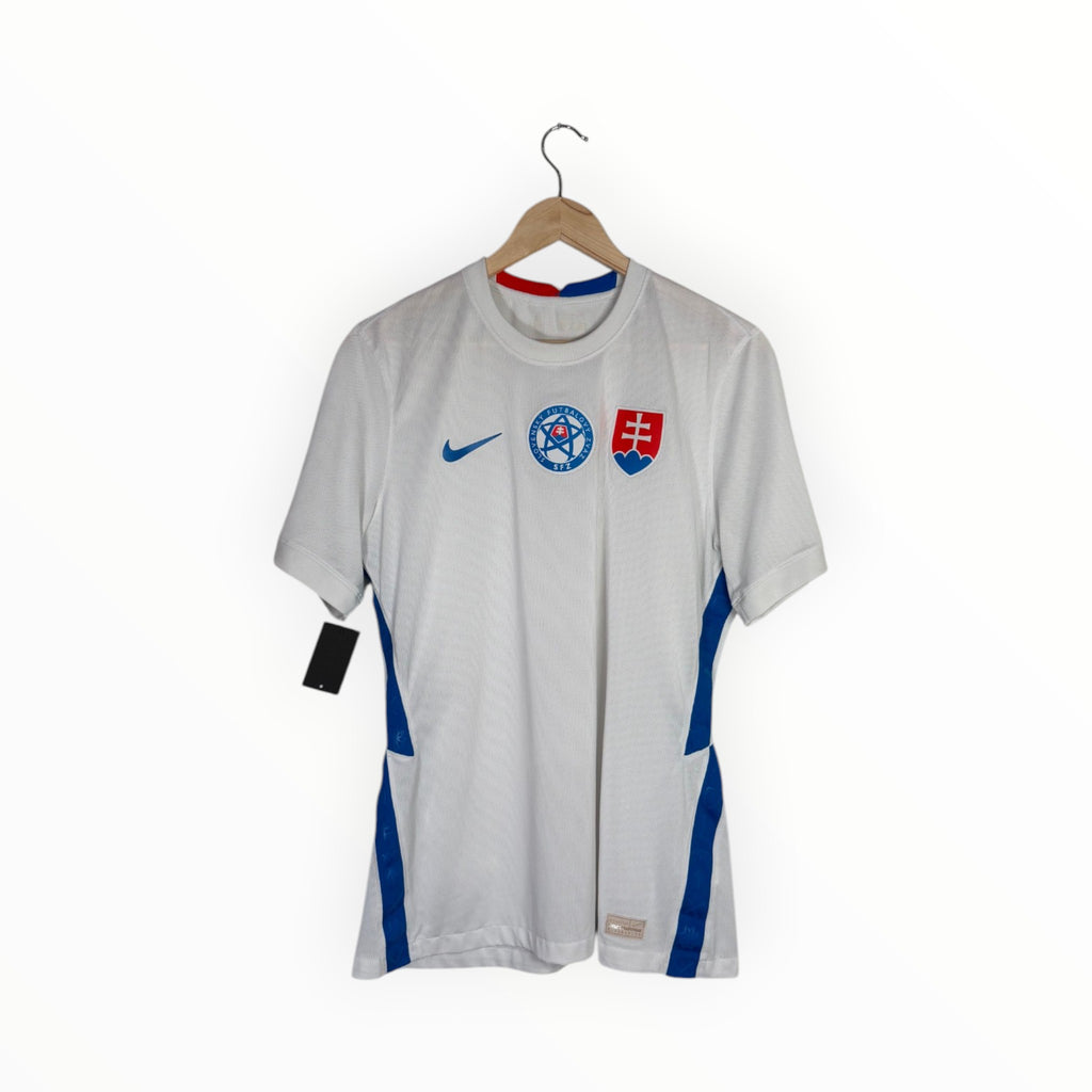 Slovakia 2020-21 Away kit Player Issue, Size L, Very good 8/10