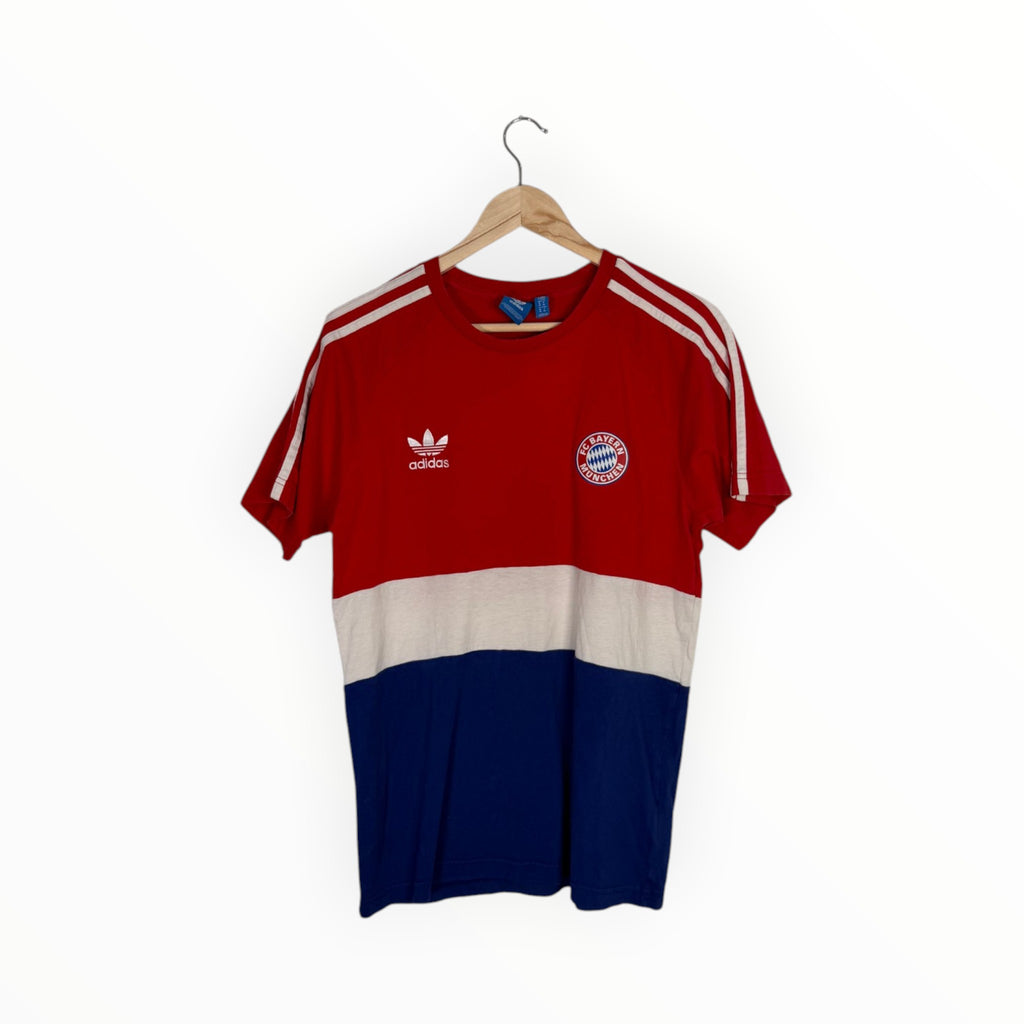 Bayern Munchen 2016-17 Training tee, Size M, Very good 8/10
