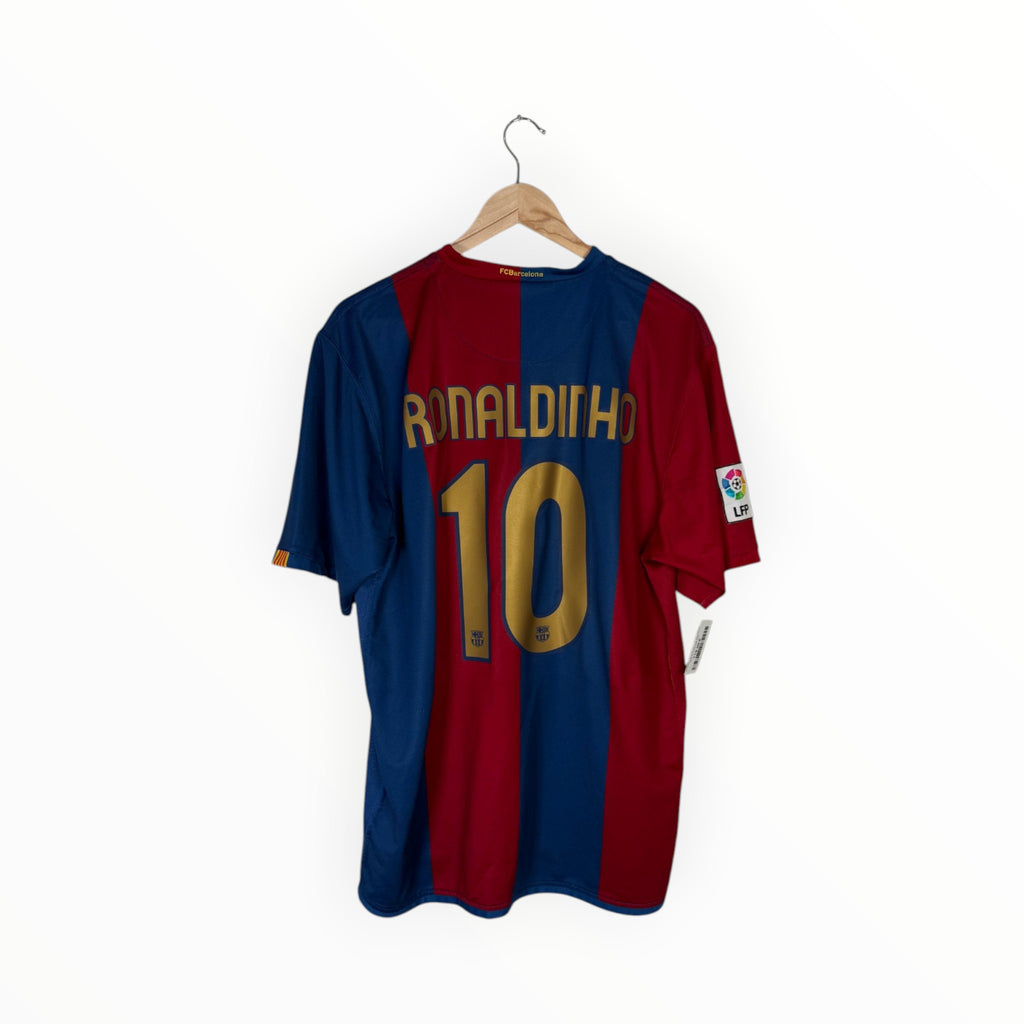 Barcelona 2006-07 Home kit Ronaldinho, Size XL, Very good 8/10