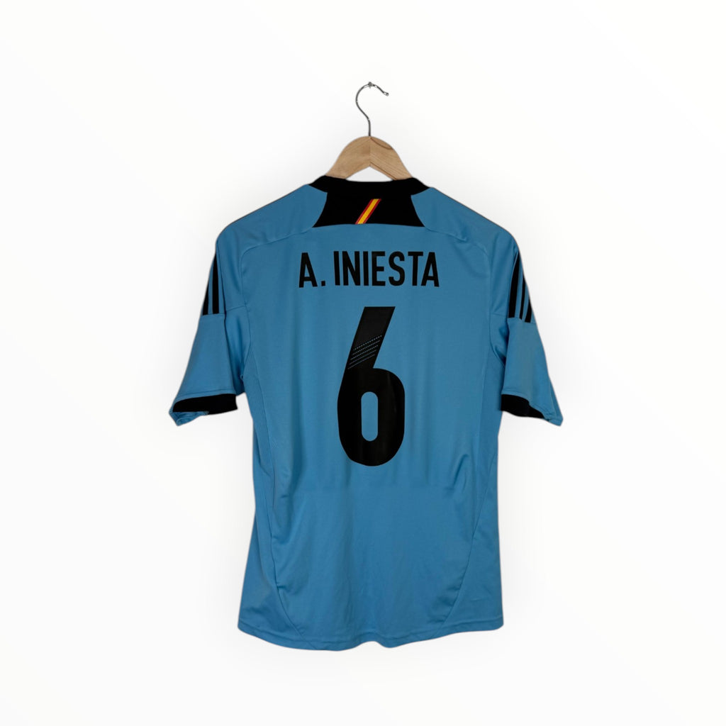 Spain 2012-13 Away kit Iniesta, Size S, Very good 8/10