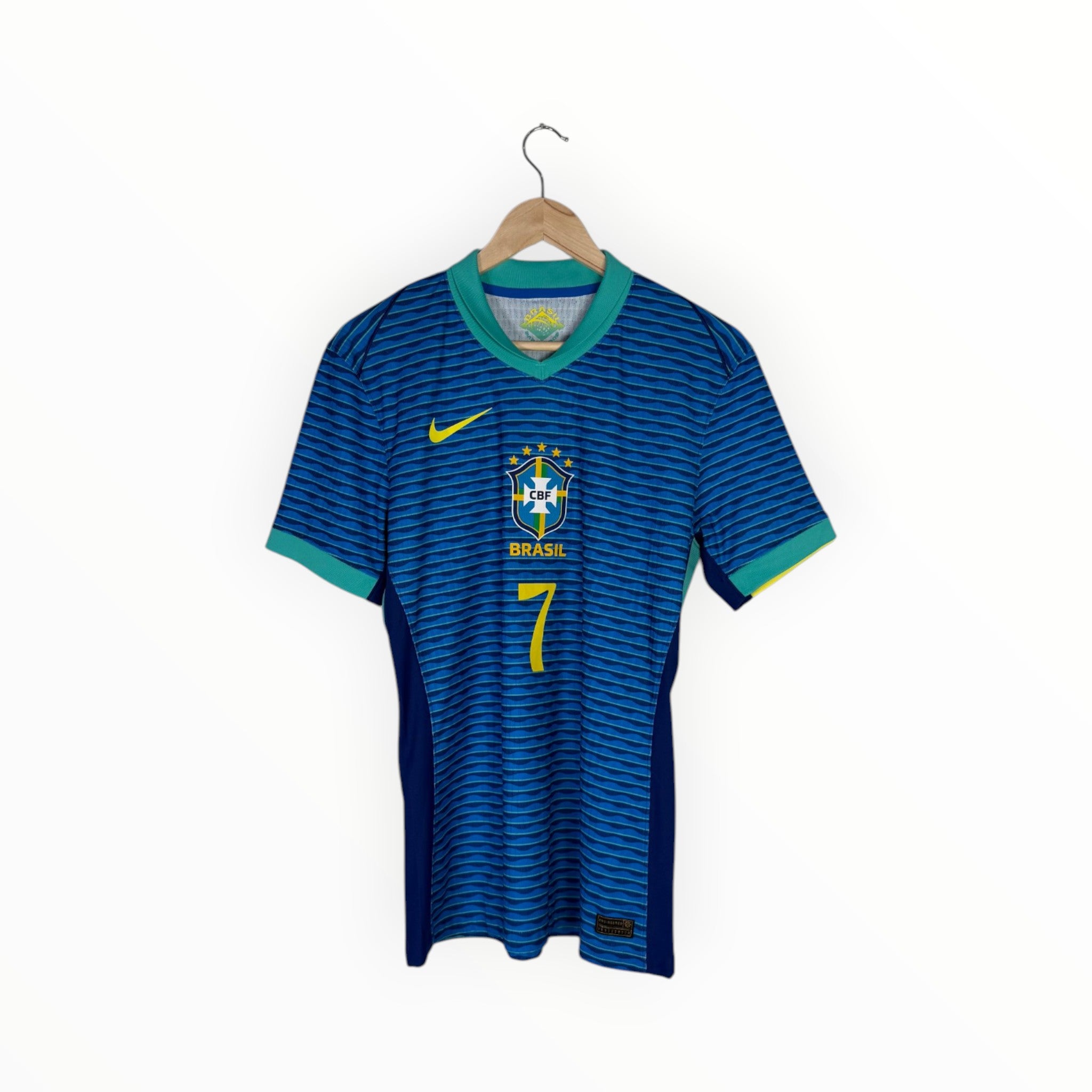 Brazil 2024-25 Away kit Player Issue Vinicius Junior, Size M, Excellent 9/10