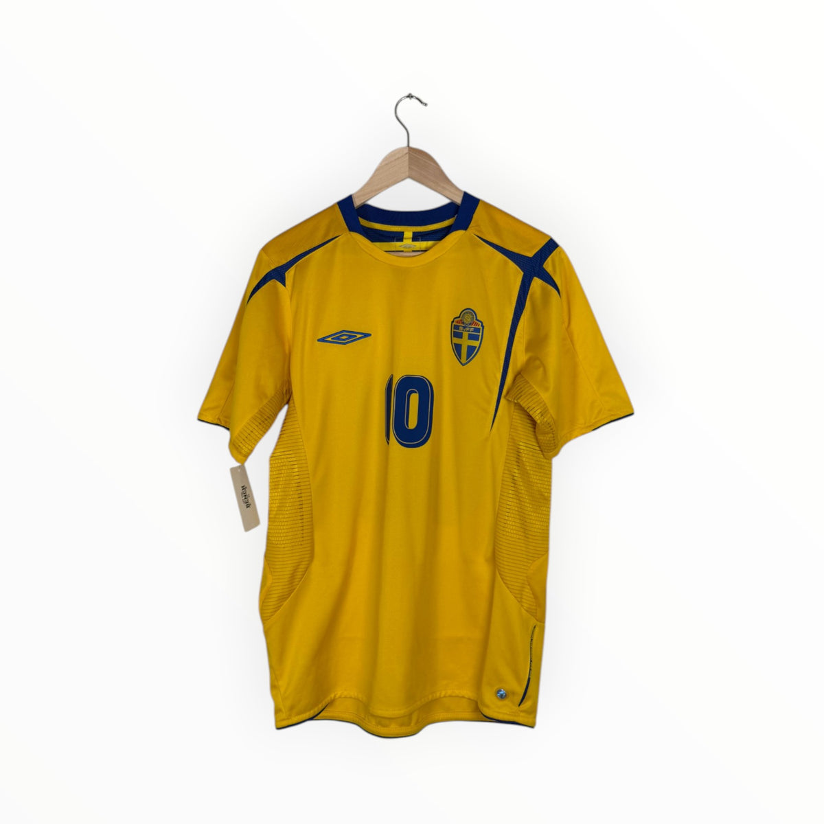 Sweden 2006-07 Home kit Ibrahimovic, Very good 8/10