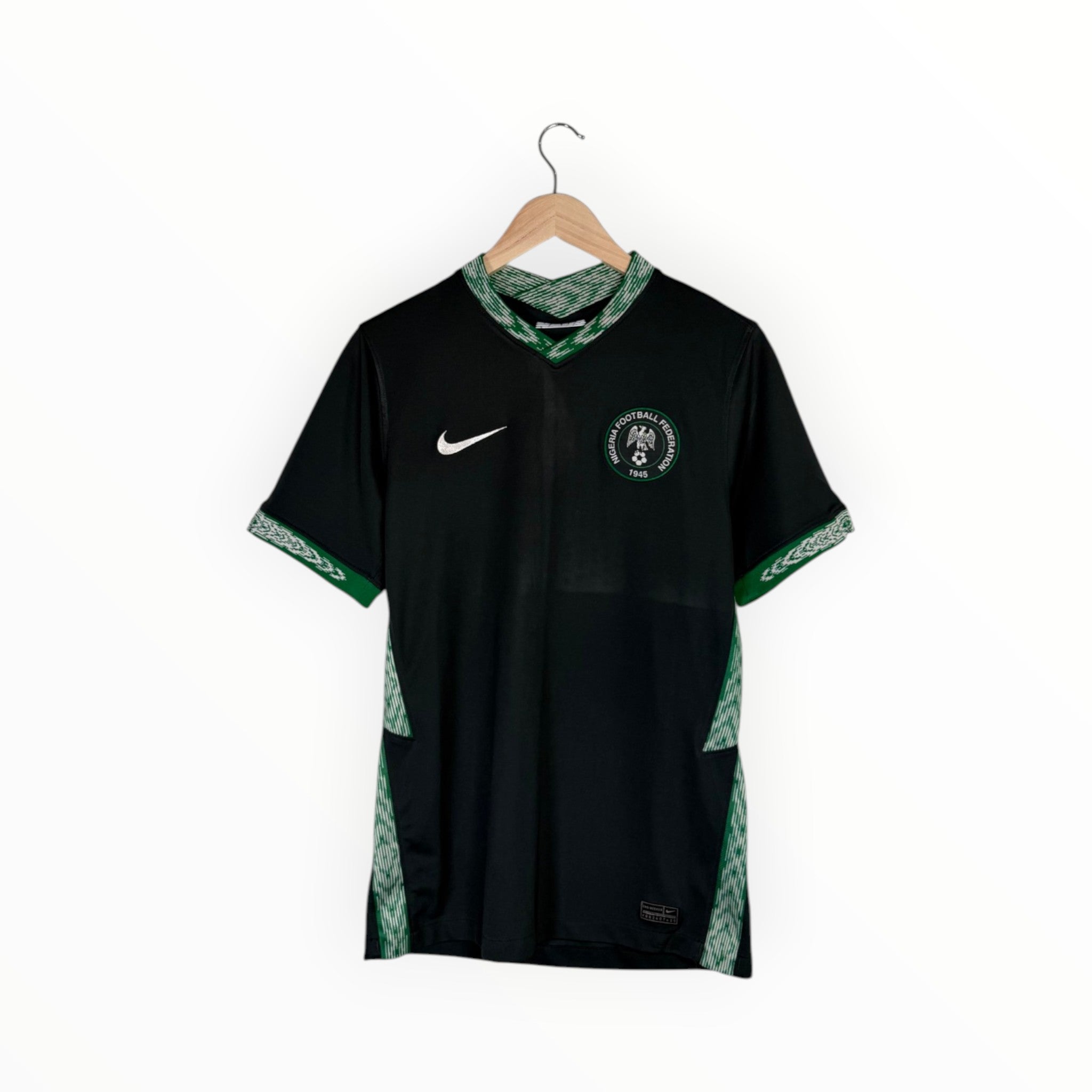 Nigeria 2020-21 Away kit, Size S, Very good 8/10