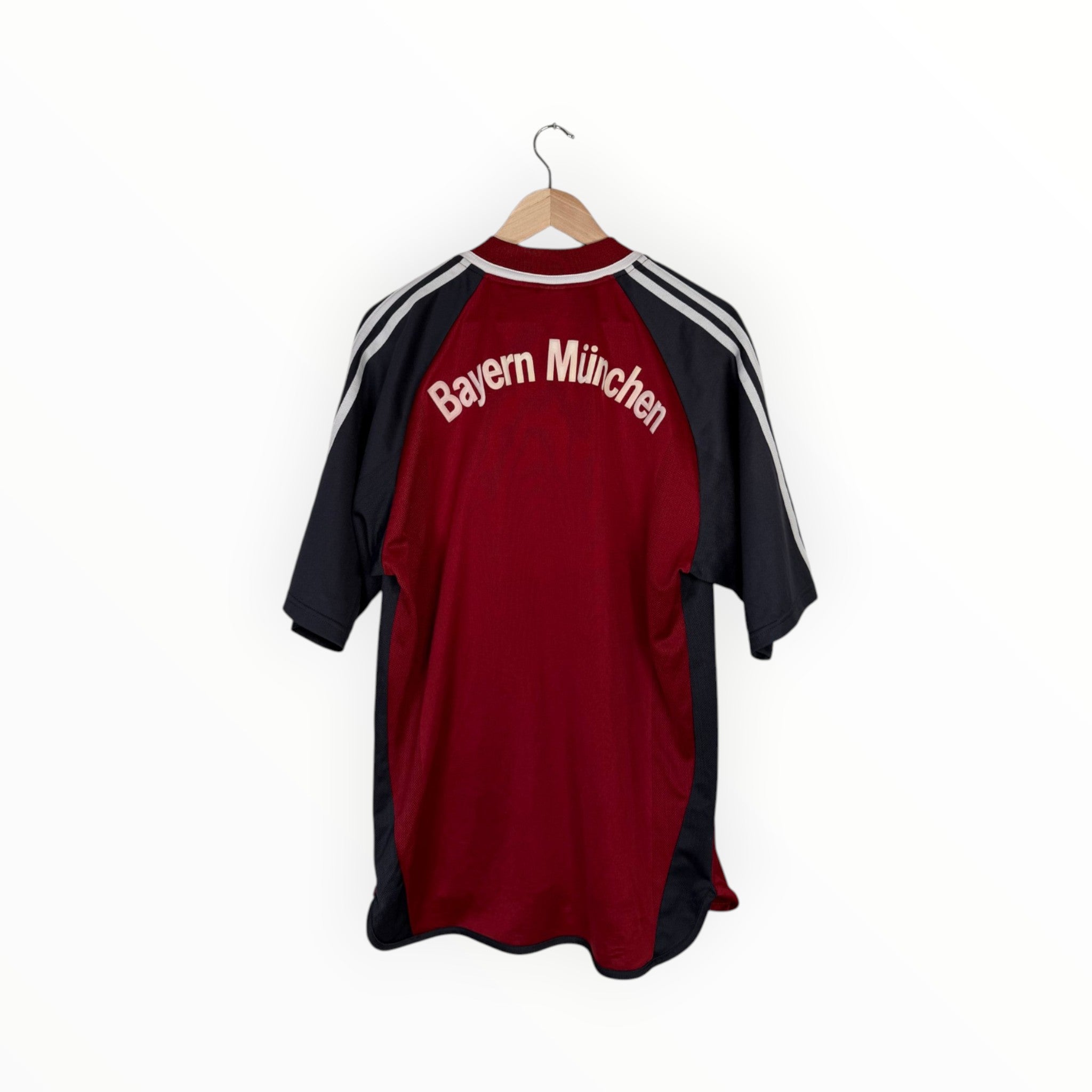 Bayern 2001-02 Home kit, Size L, Very good 8/10