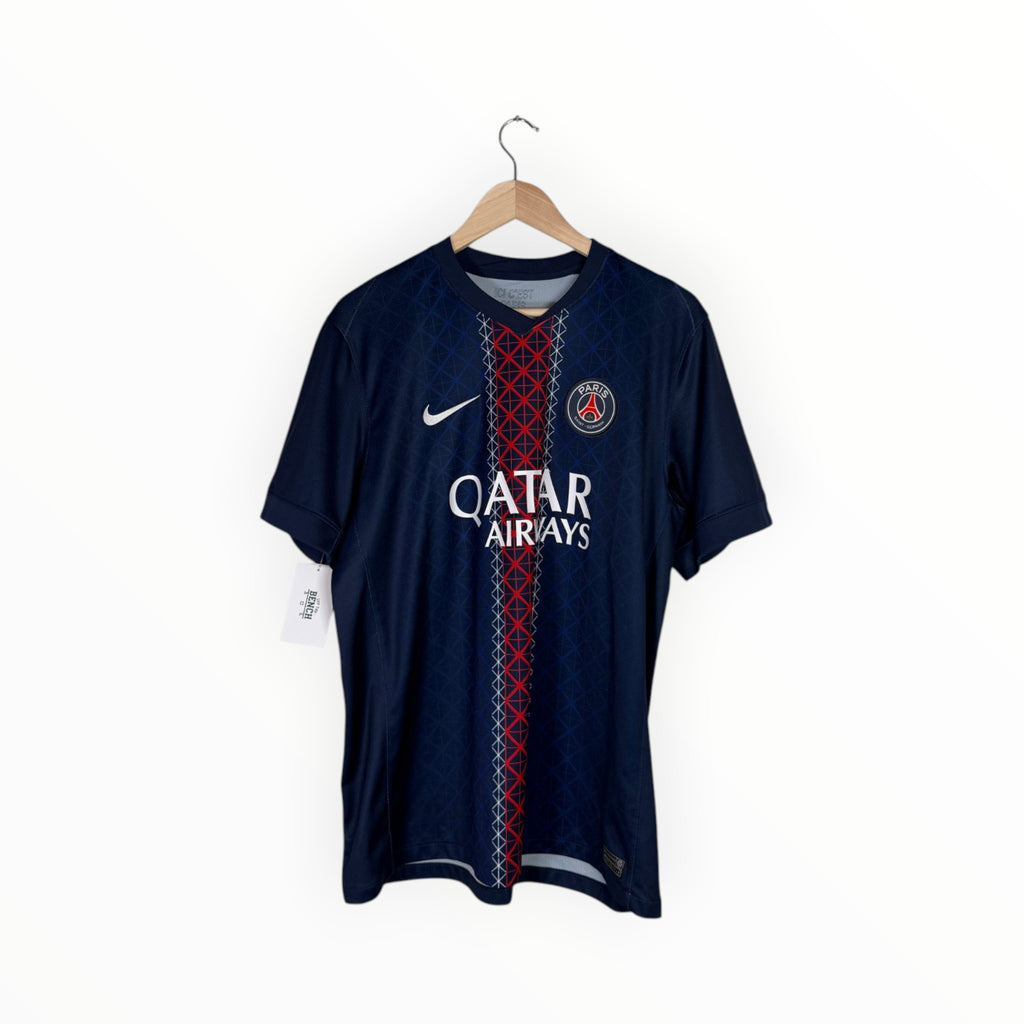 PSG 2025-26 Home kit Kvara, Size L, Good 7/10