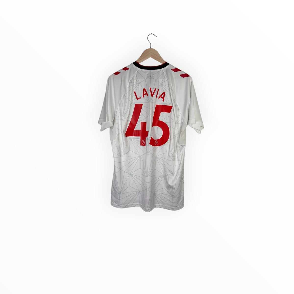 Southampton 2022-23 Home kit Lavia, Size L, Very good 7/10