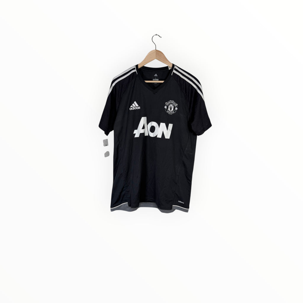 Manchester United 2017-18 Training kit, Size L, Very good 8/10