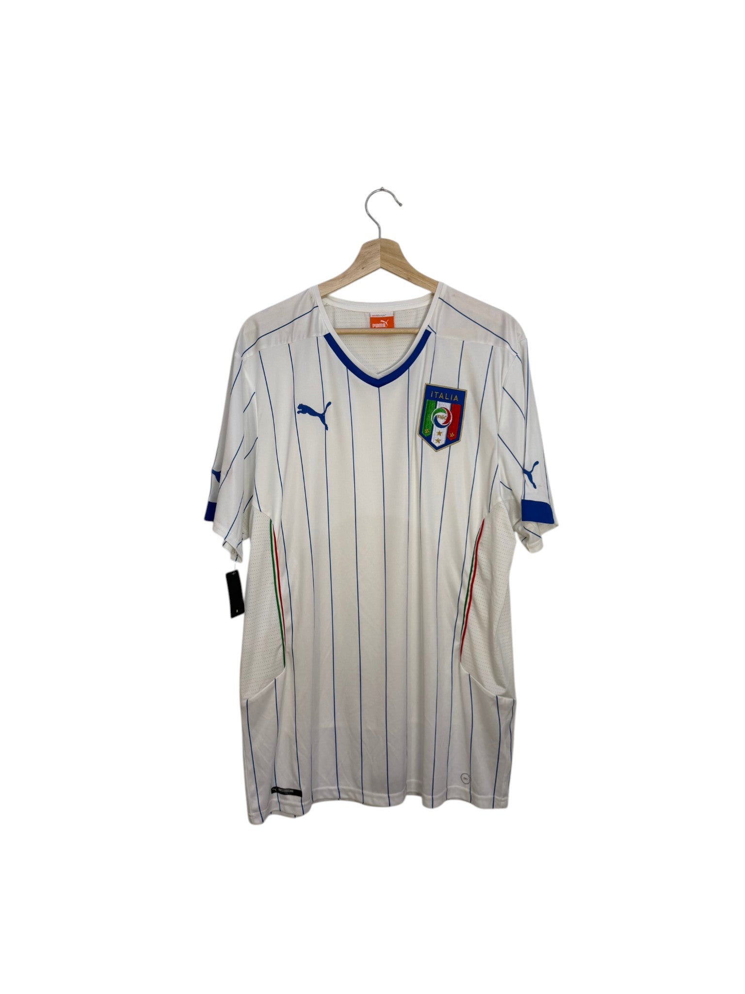 Italy white football shirt puma