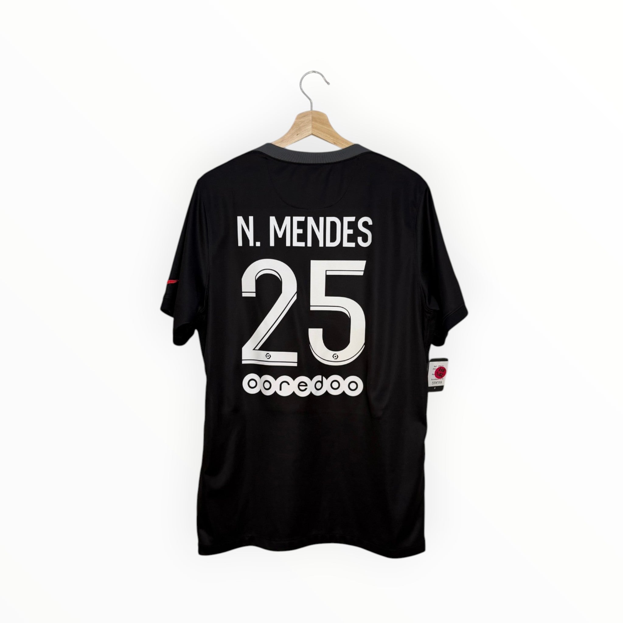 PSG black football shirt nuno mendes 25