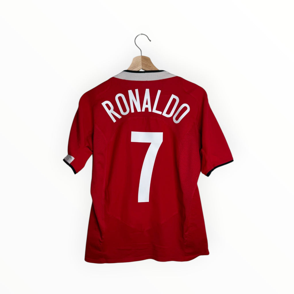 Ronaldo red and white jersey man united