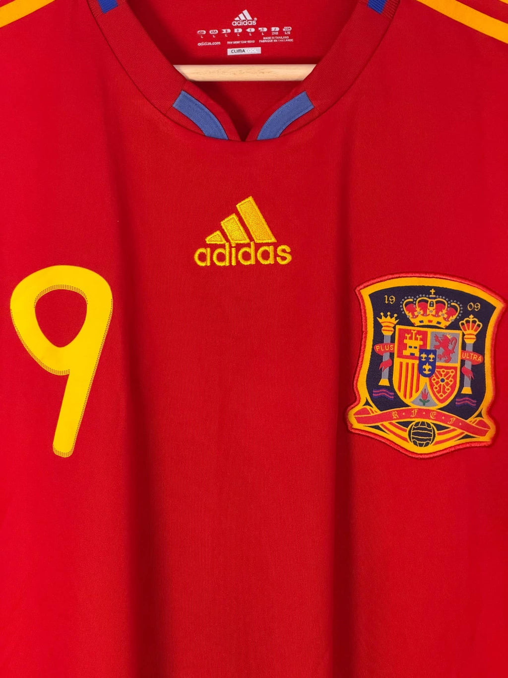 adidas 9 spain logo