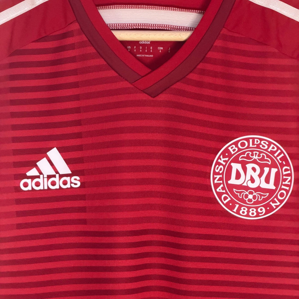 adidas dansk red