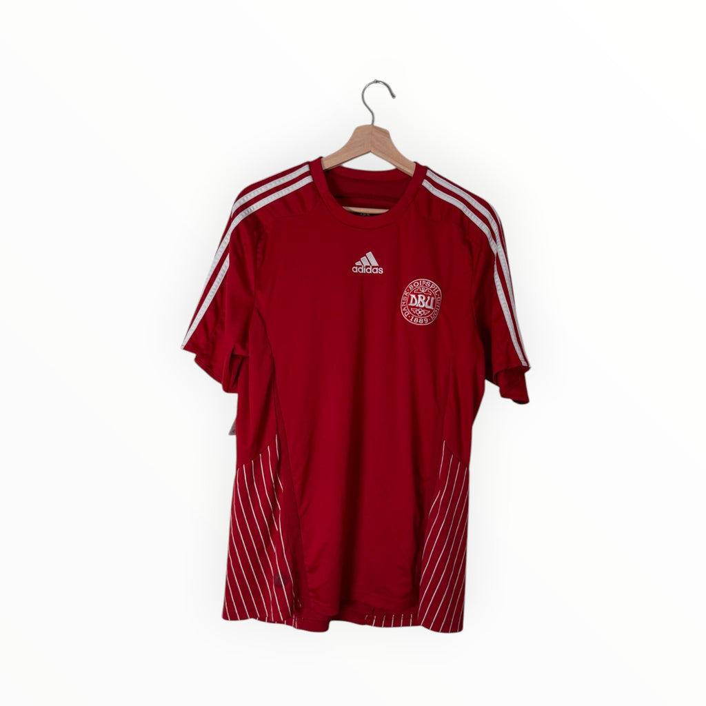 adidas football kit denmark red and white