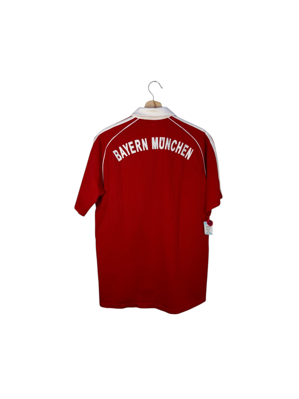 bayern munchen white and red jersey