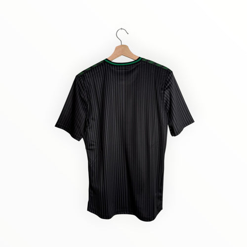 black jersey sevilla