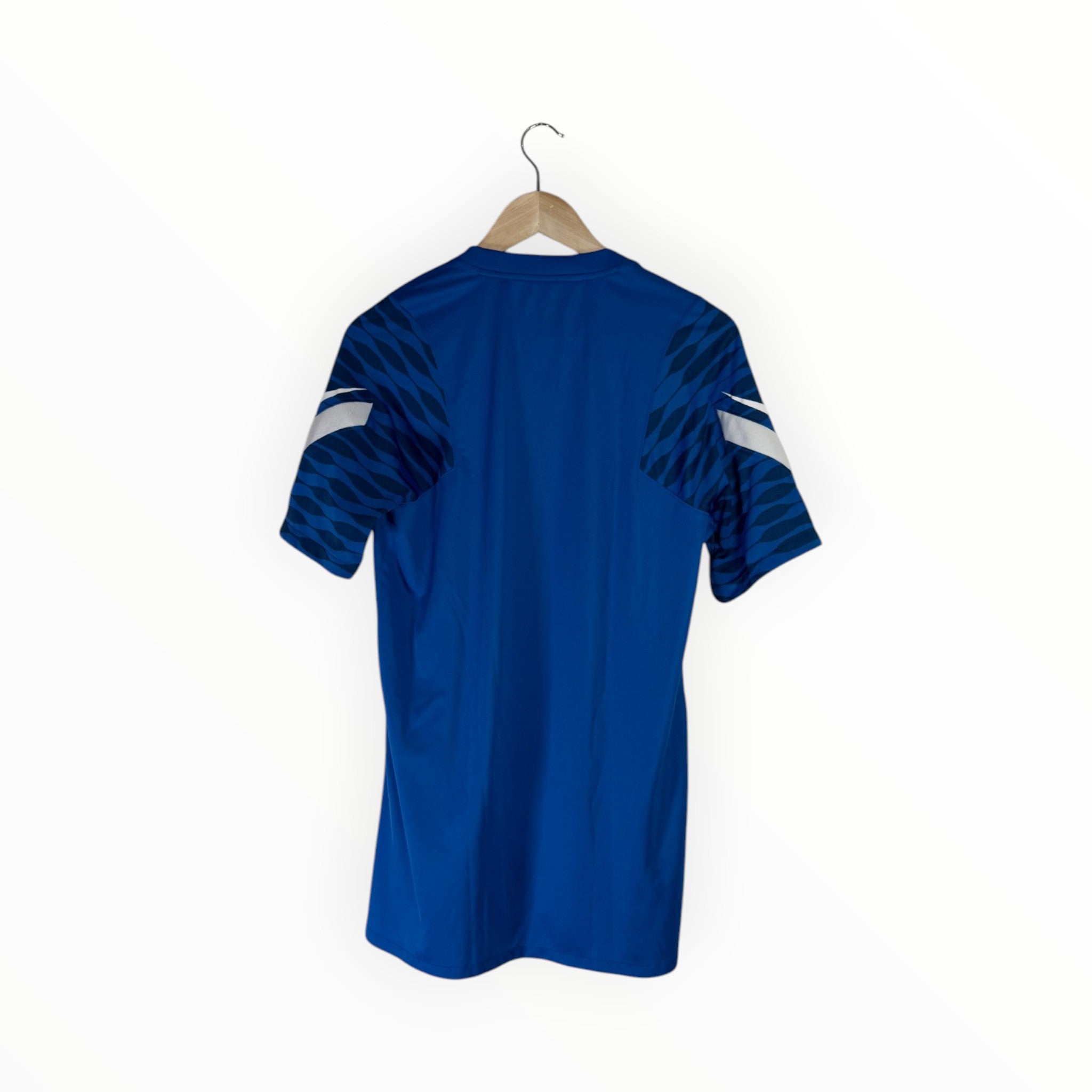 blue jersey Suomi kit