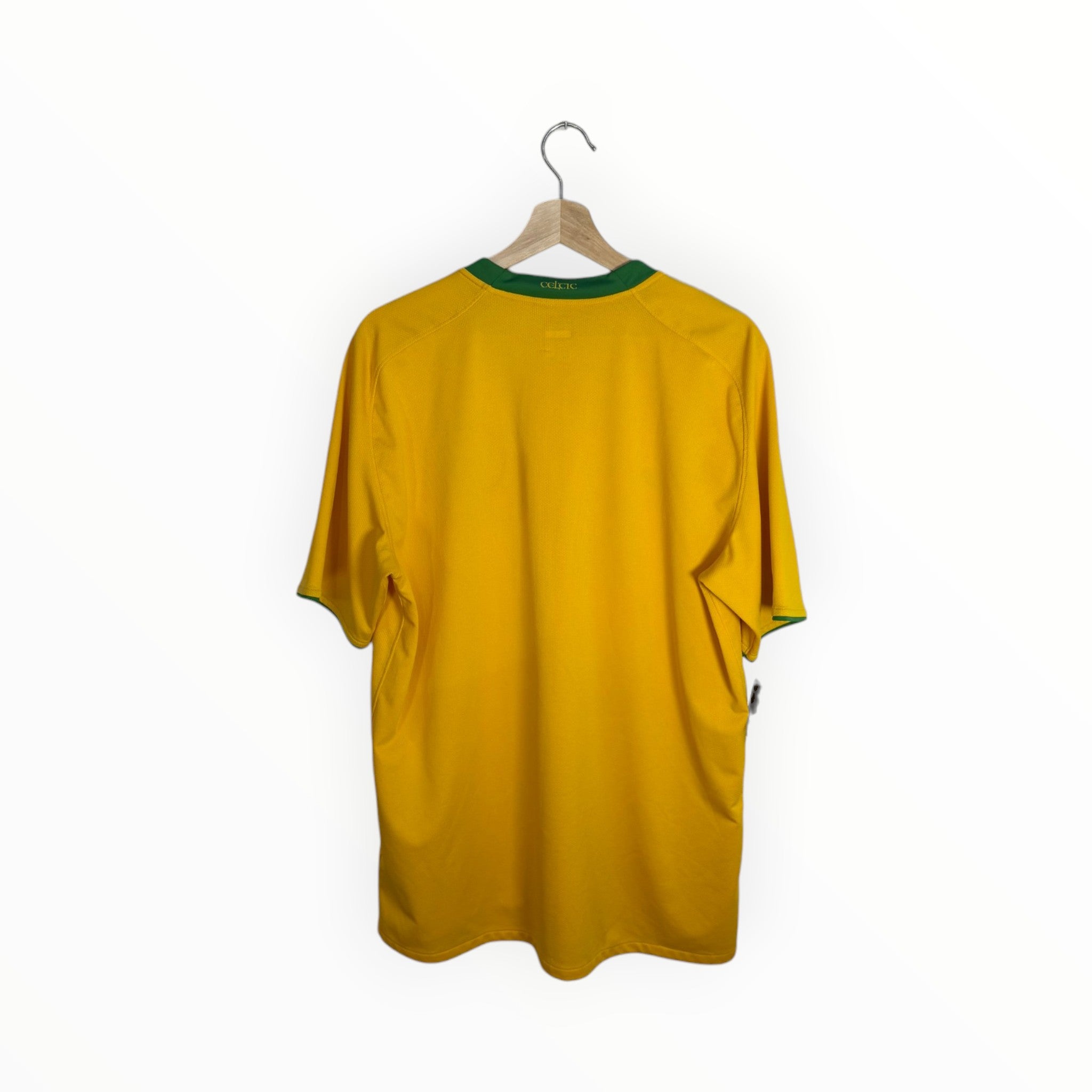 celtic yellow football shirt