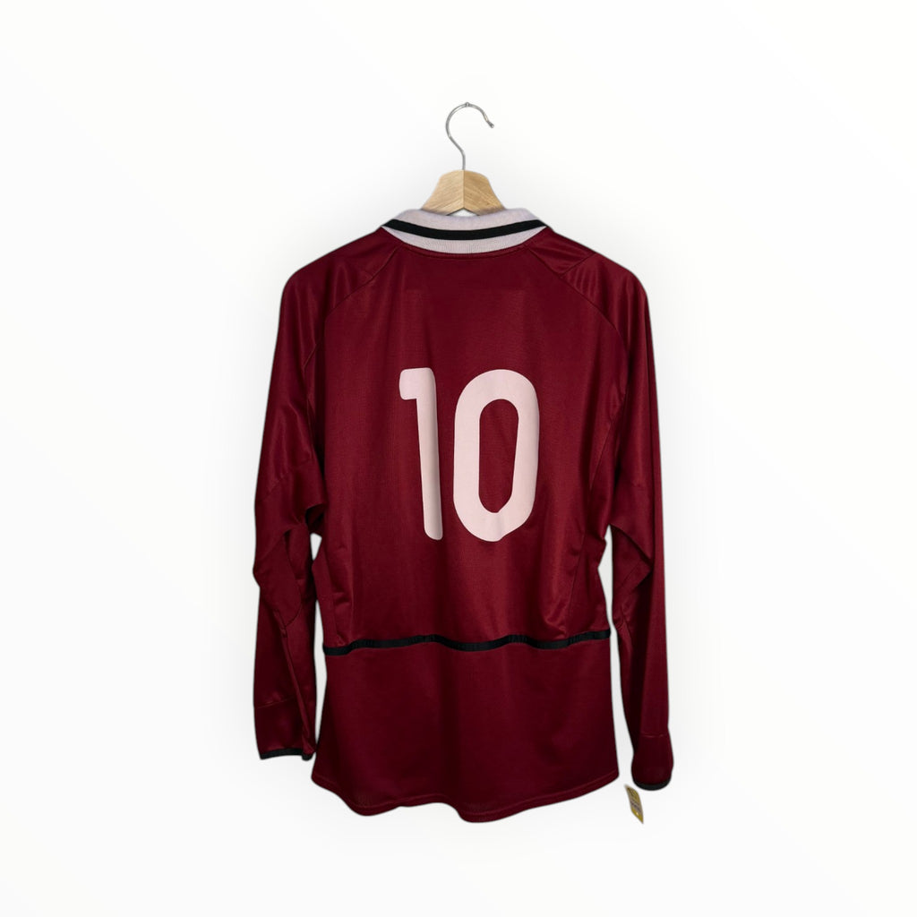 claret jersey long sleeve number 10