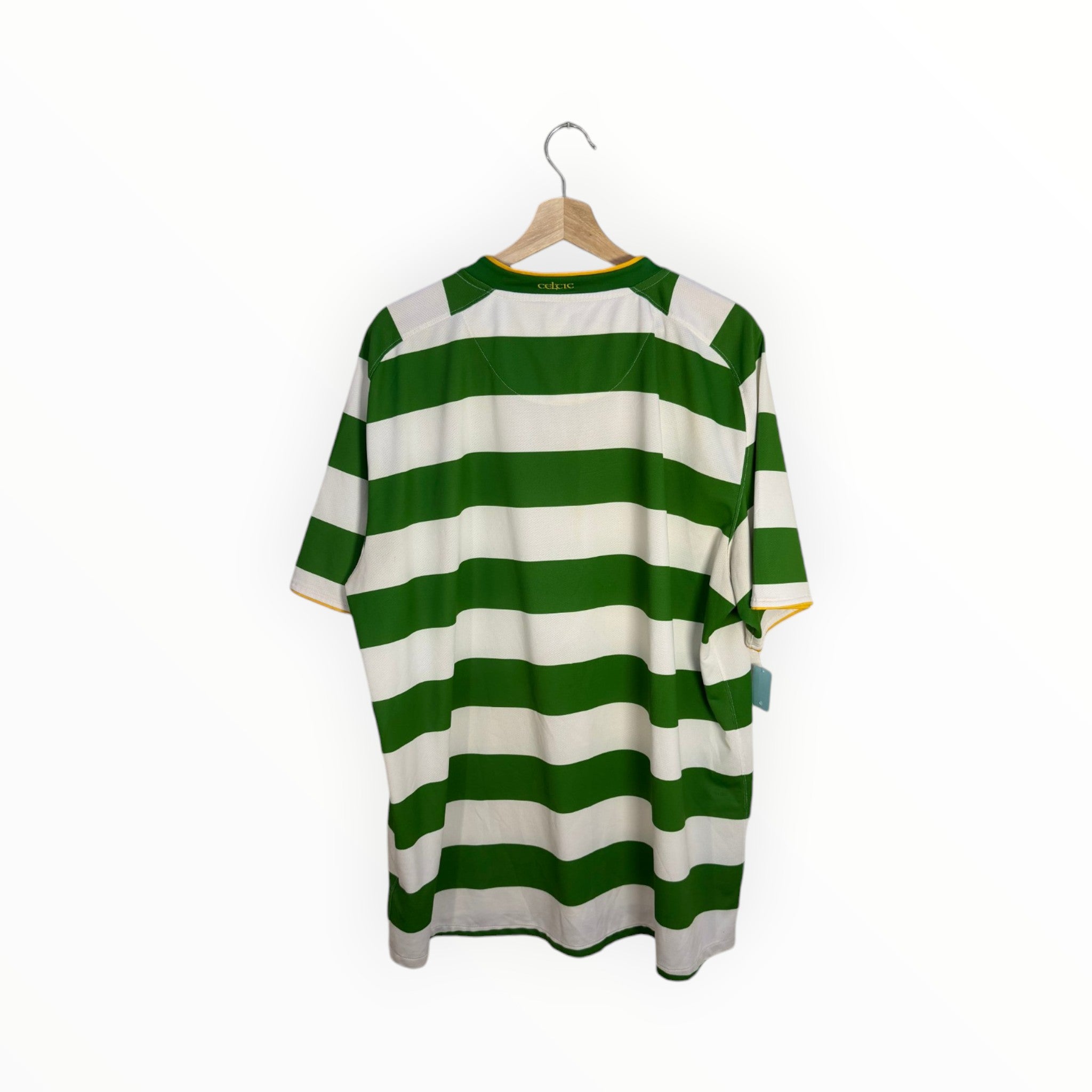 green and white stripes celtic glasgow