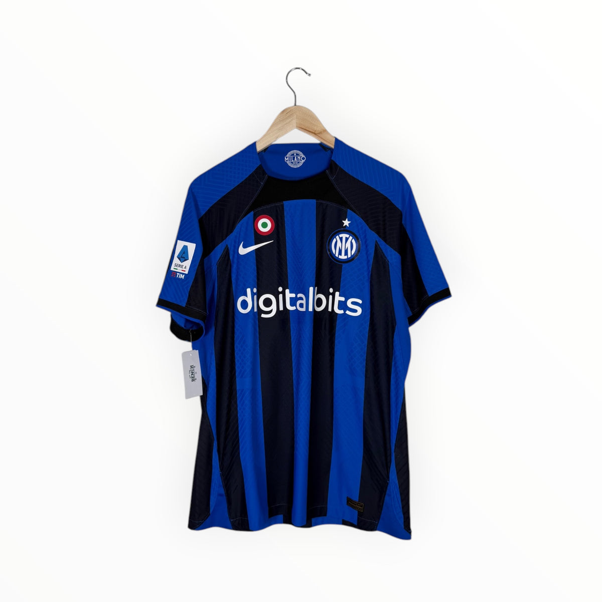 Inter Milan 2022-23 Home kit Player version Dumfries, Size L, Excellent 9/10