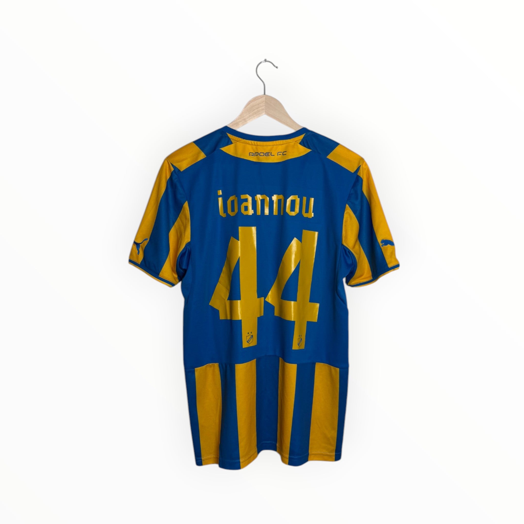 ioannou jersey prepared Apoel blue and yellow