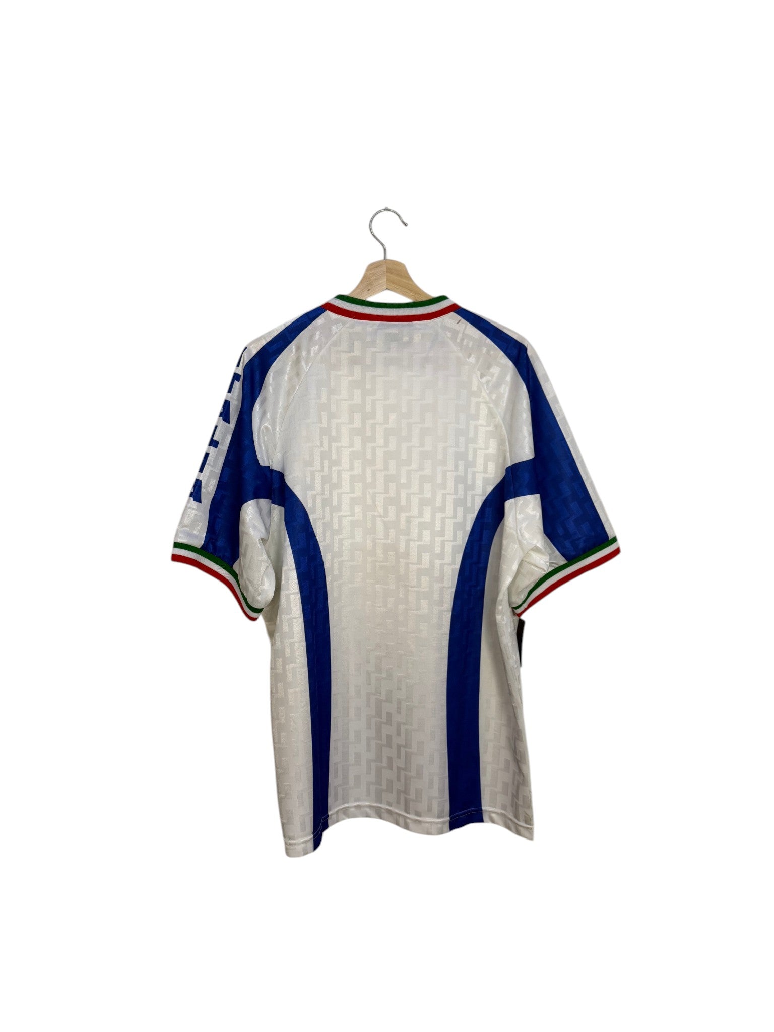 italia football jersey white and blue