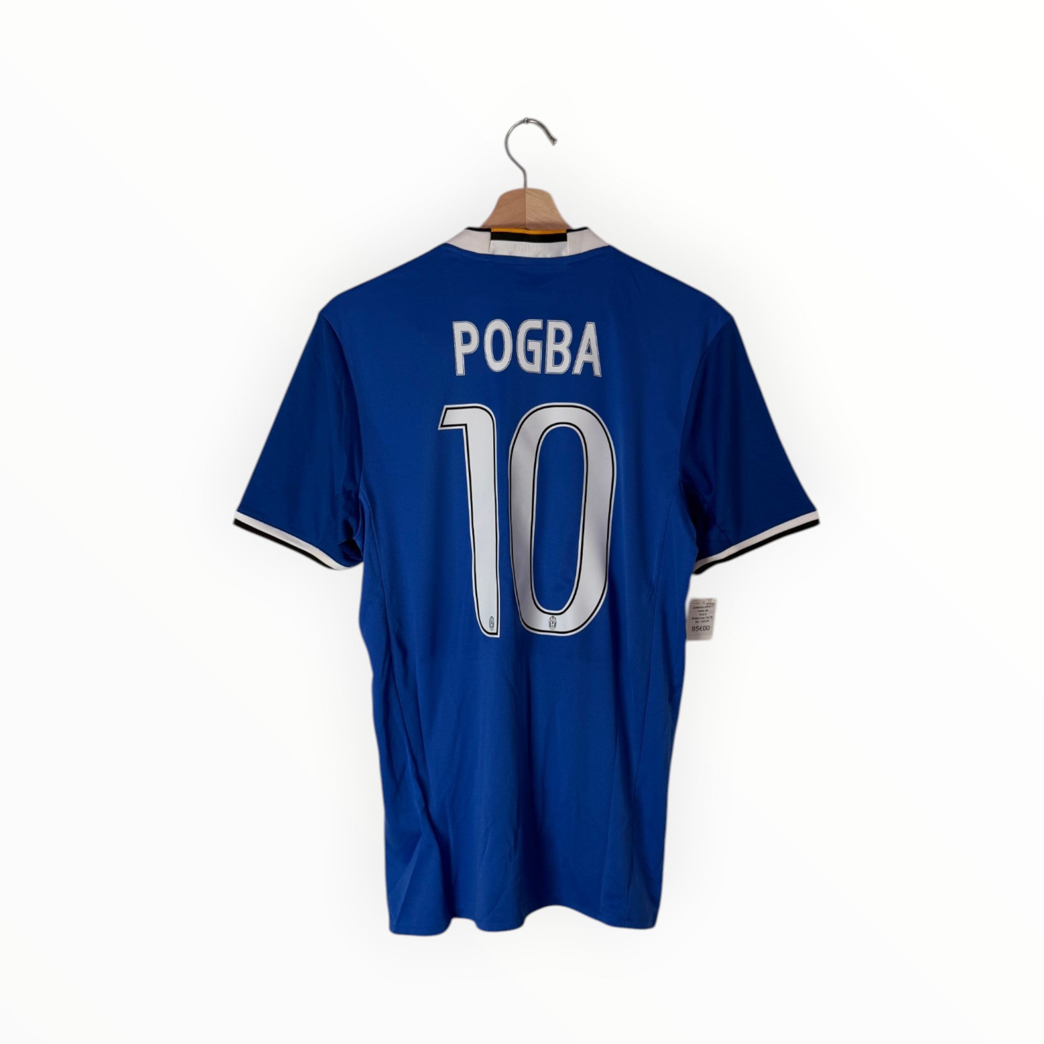 juventus_blue_jersey_white_collar pogba