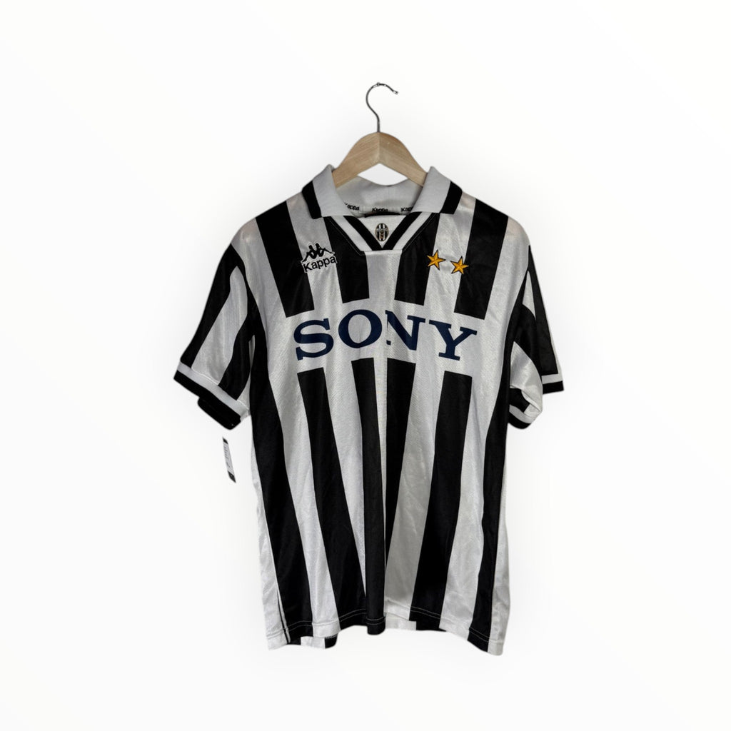 juventus football shirt kappa vintage