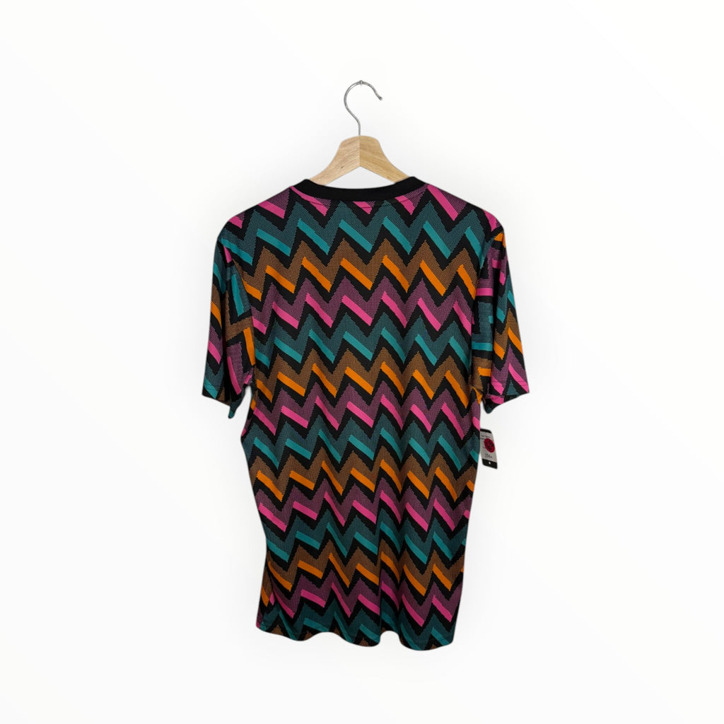 juventus pink blue and orange jersey