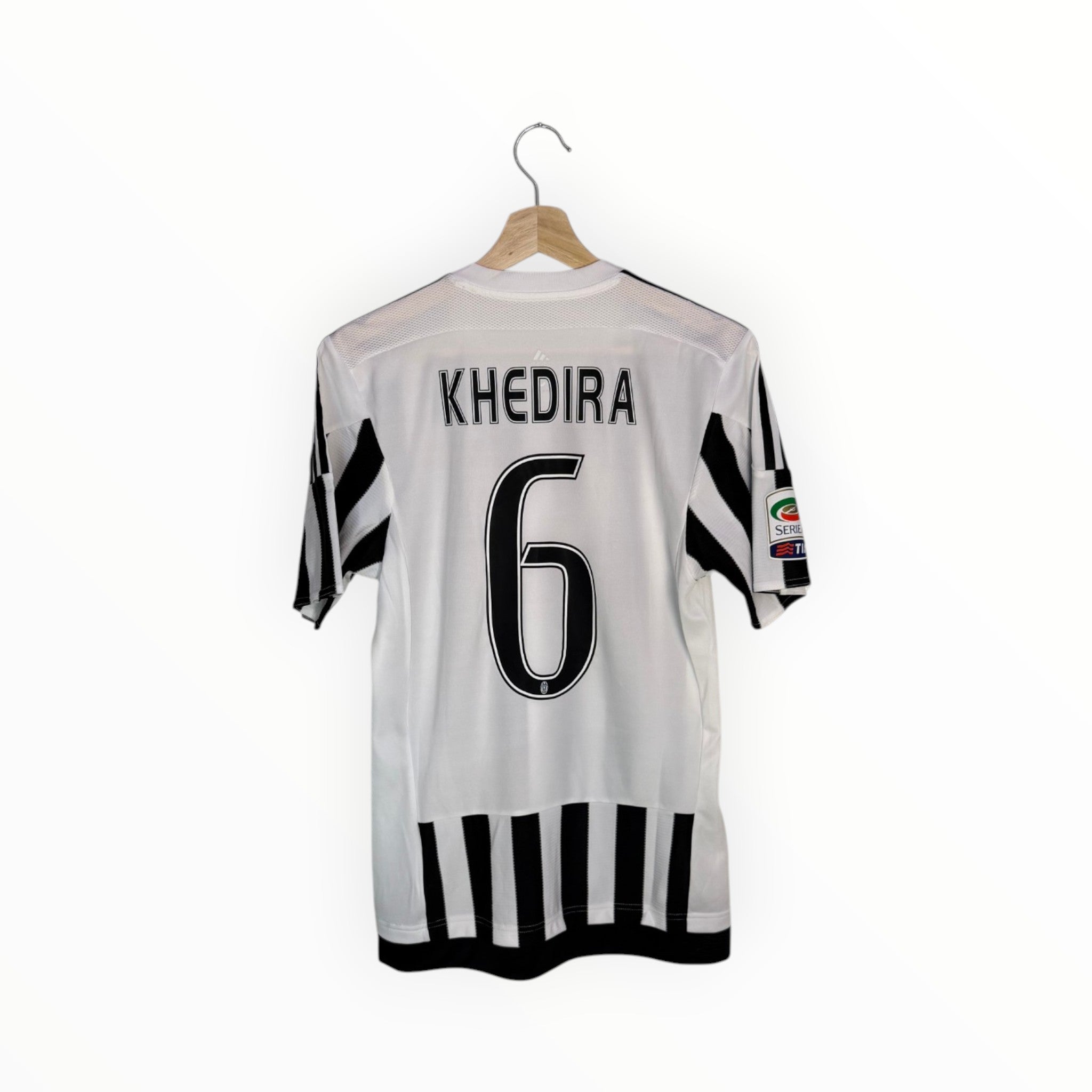 khedira football shirt juventus white