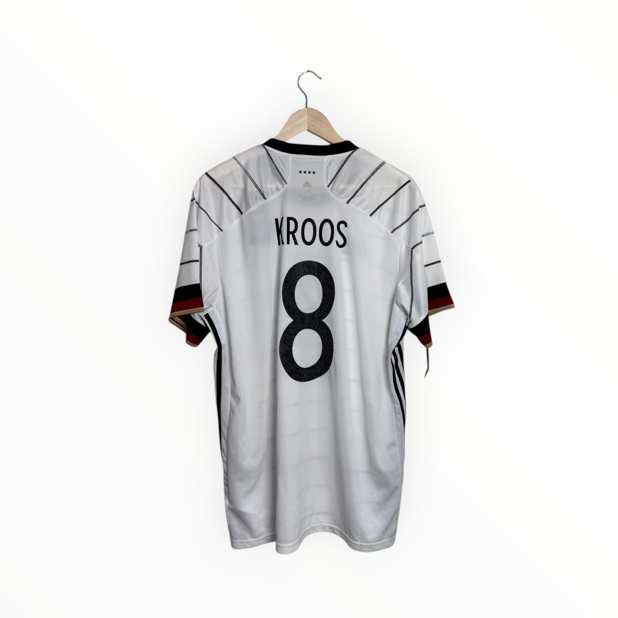 kroos football shirt white and black number 8