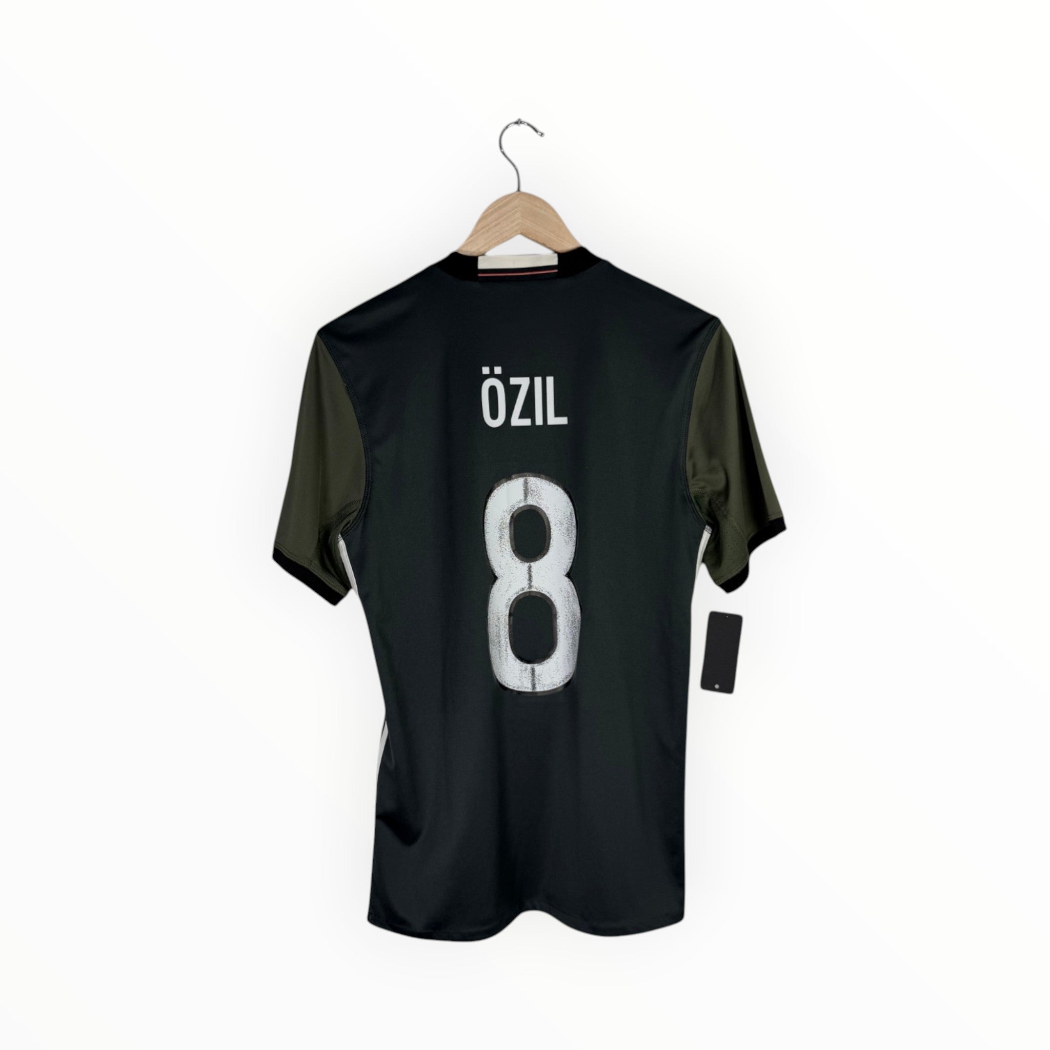 ozil football shirt germany 2016