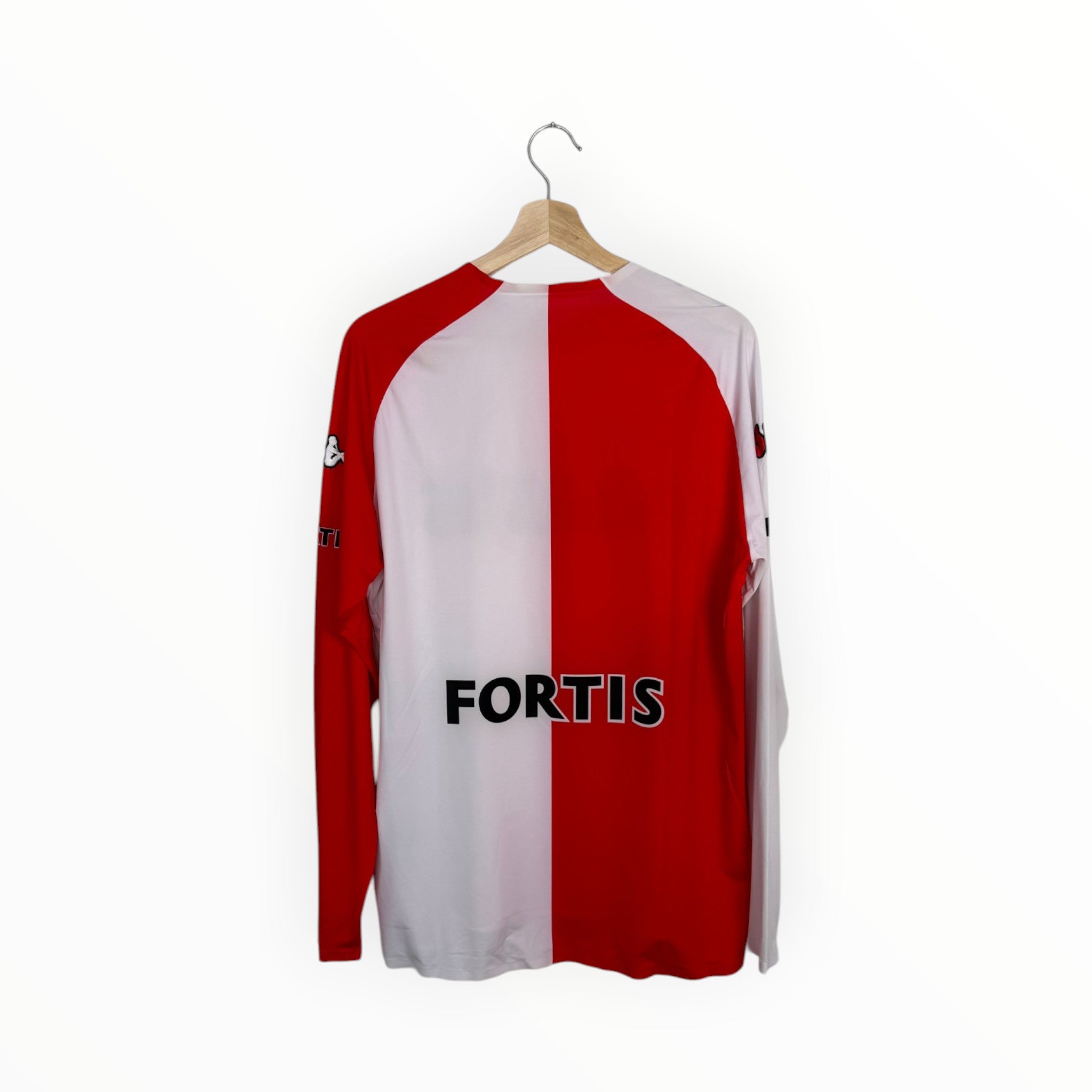 red and white football shirt feyenoord