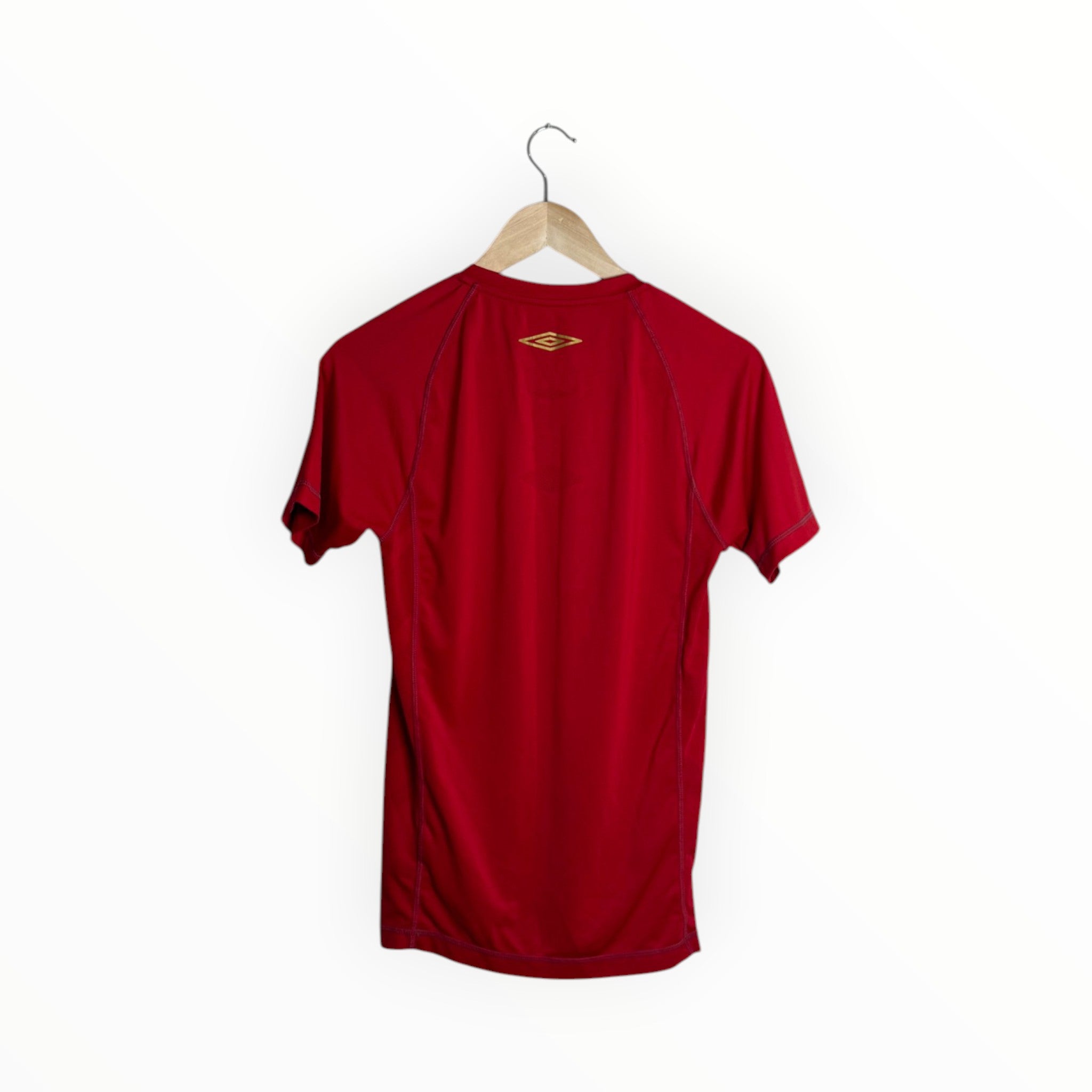 red football shirt umbro england training